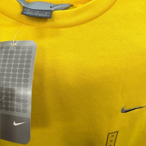 PERFECT CONDITION NWT Y2K Vintage 2005 Unisex Yellow Medium Nike Crewneck Soft - Picture 2 of 3